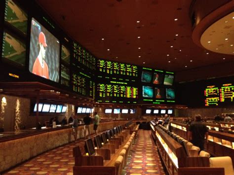 Mirage Owner's Box/VIP Sports Book Review .